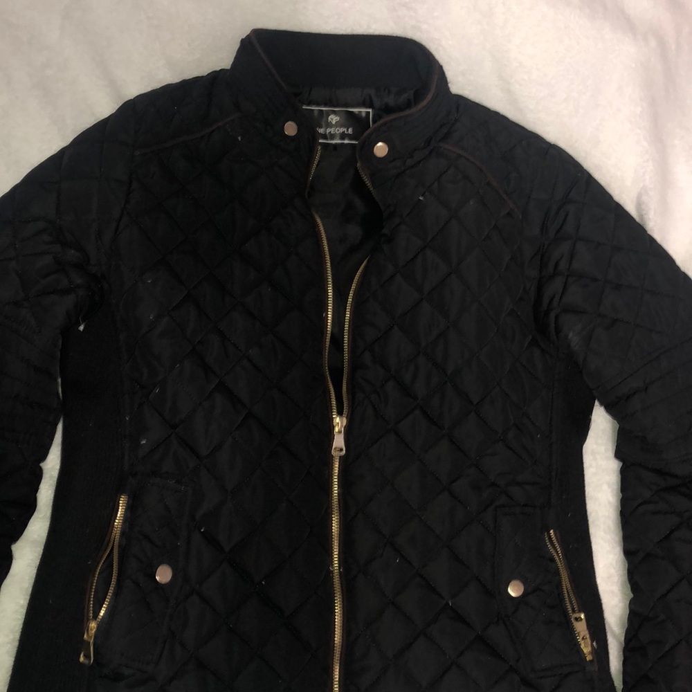 Light weight quilted zip jacket